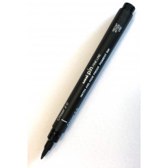 Uni pin calligrafi pen CS 2,0